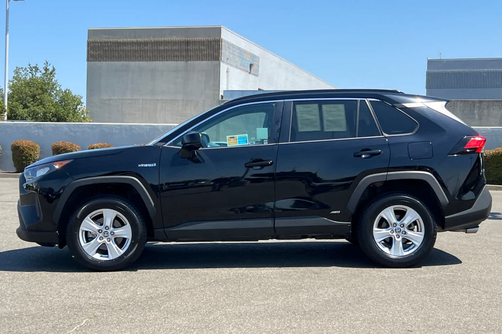 2021 Toyota RAV4 Hybrid LE