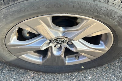 2022 Toyota RAV4 Hybrid LE