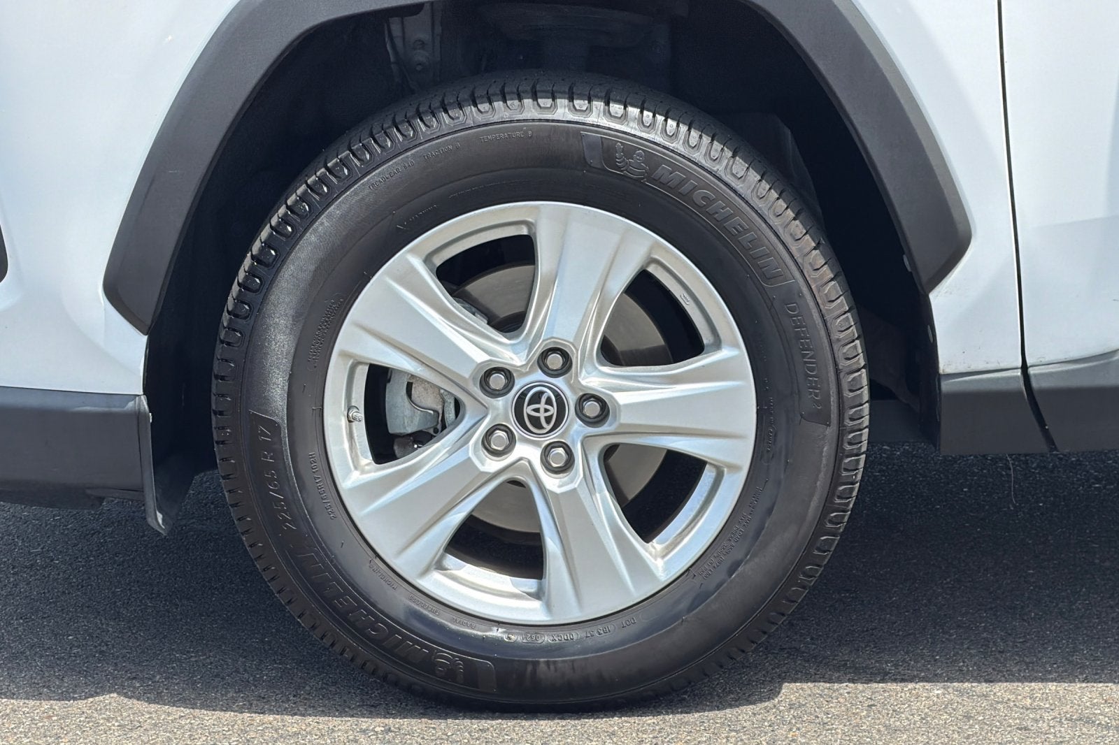 2021 Toyota RAV4 Hybrid LE