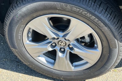 2022 Toyota RAV4 Hybrid LE