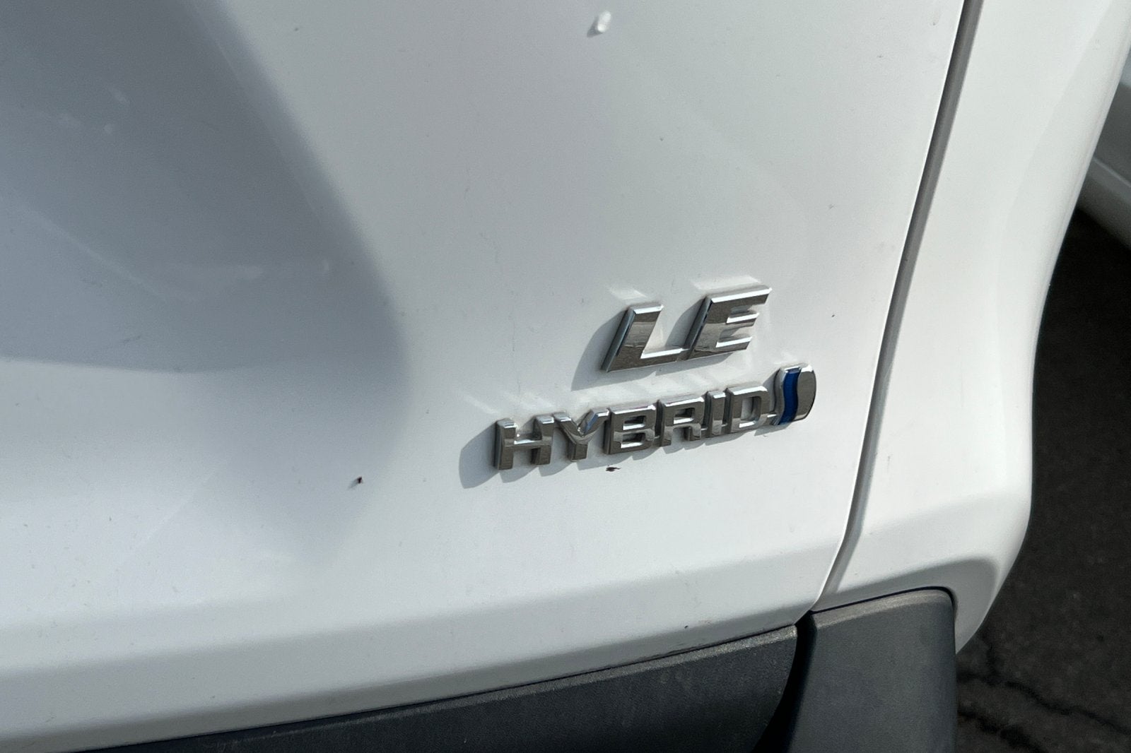 2022 Toyota RAV4 Hybrid LE