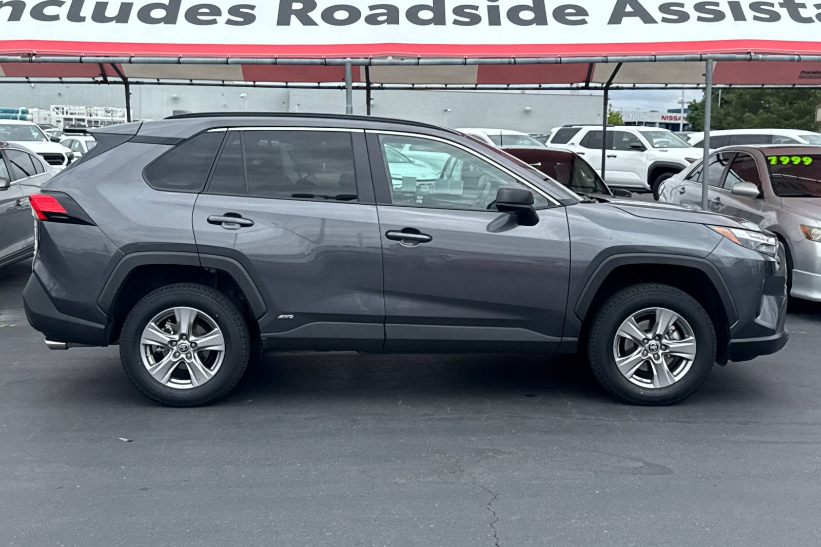 2024 Toyota RAV4 Hybrid LE