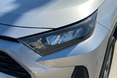 2022 Toyota RAV4 Hybrid LE