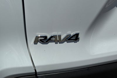 2023 Toyota RAV4 Hybrid LE