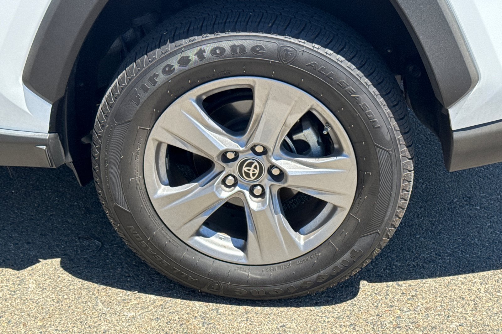 2023 Toyota RAV4 Hybrid LE