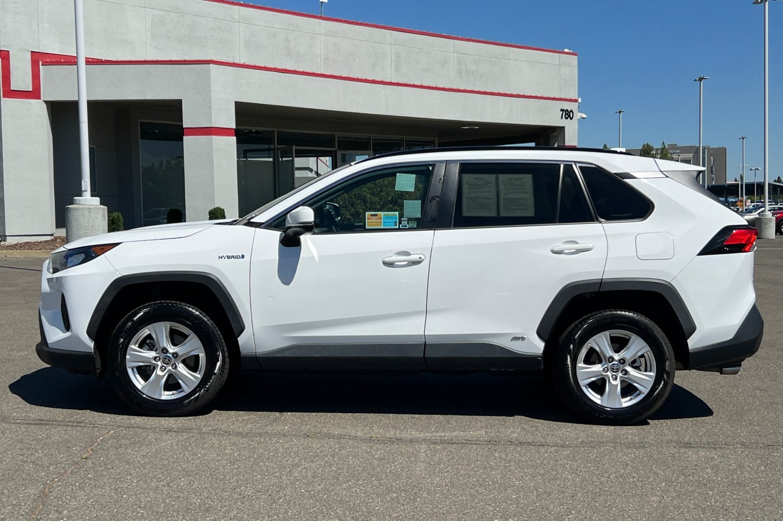 2021 Toyota RAV4 Hybrid LE