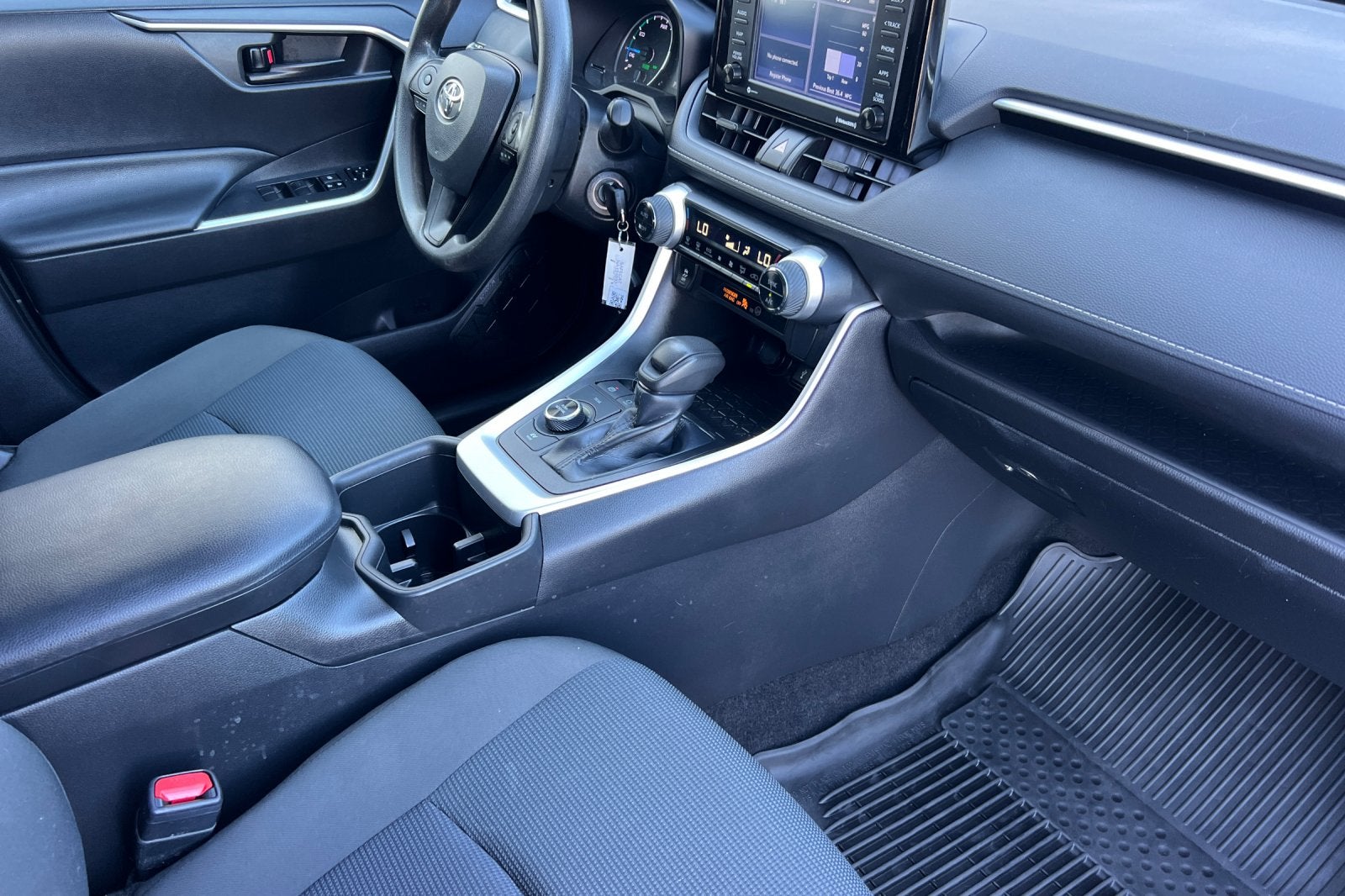 2022 Toyota RAV4 Hybrid LE