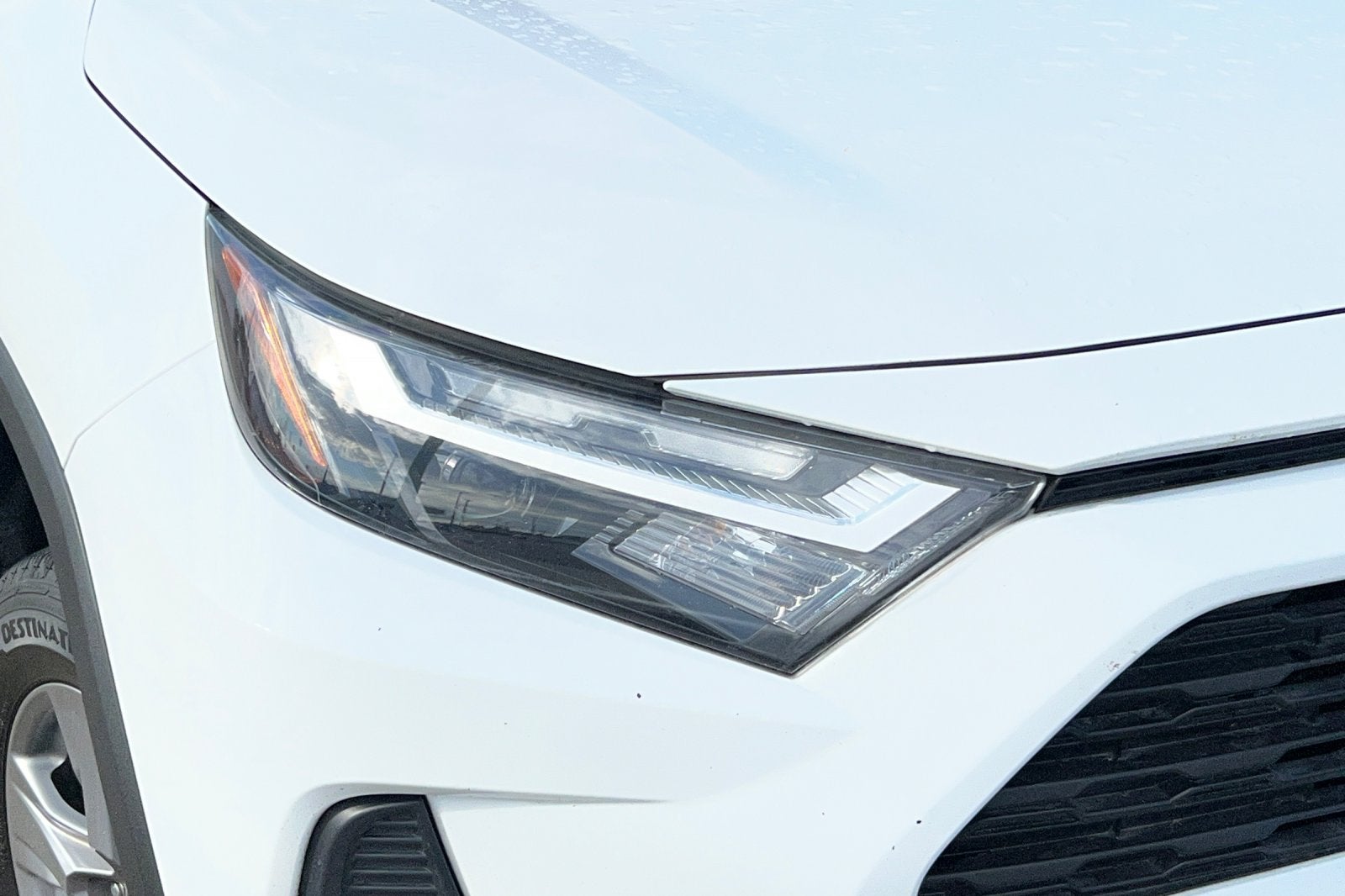 2023 Toyota RAV4 Hybrid LE