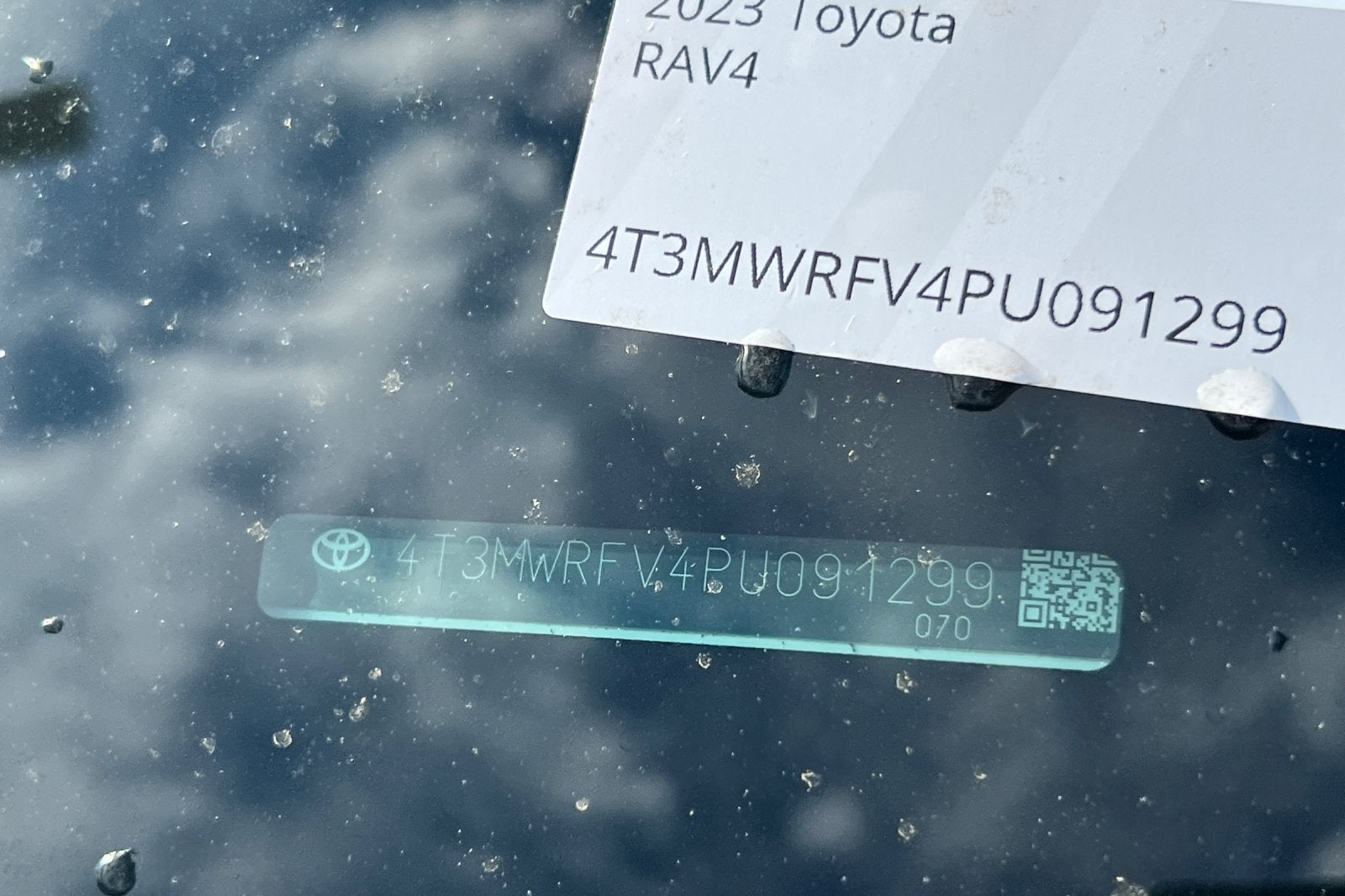 2023 Toyota RAV4 Hybrid LE