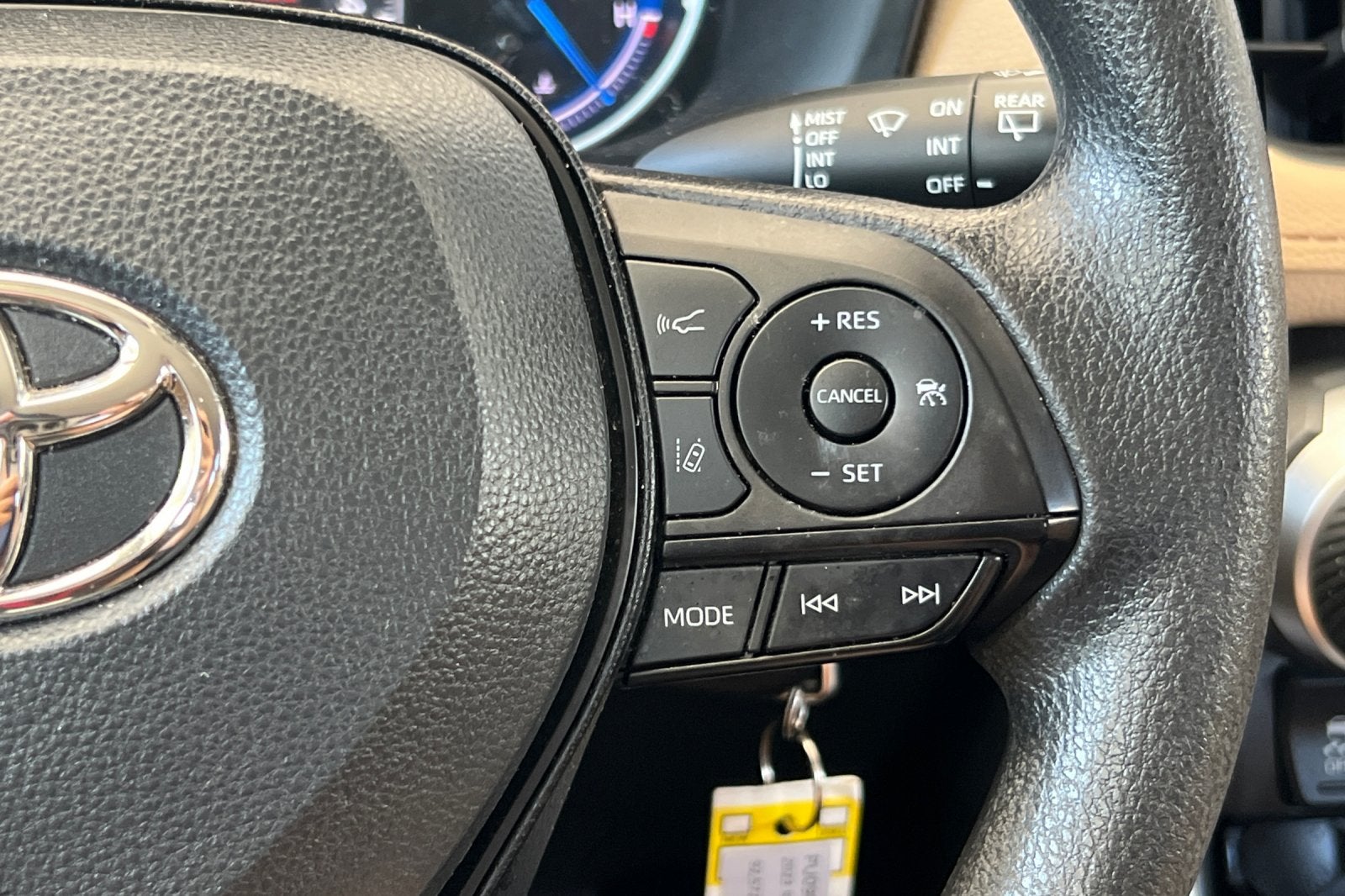 2023 Toyota RAV4 Hybrid LE