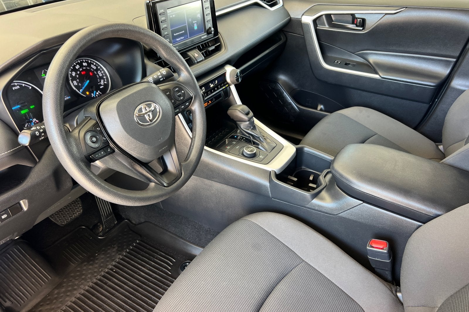 2022 Toyota RAV4 Hybrid LE