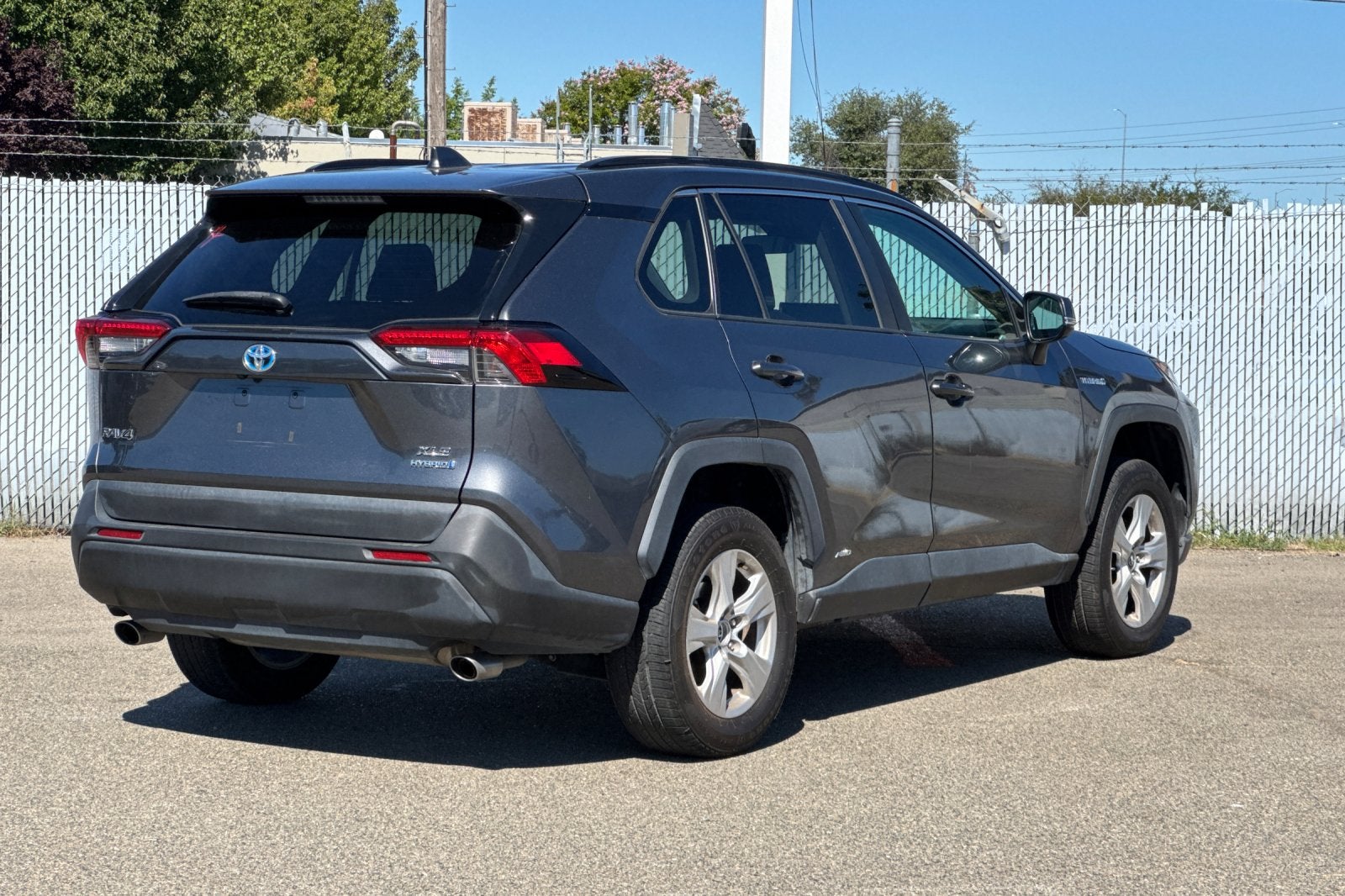 2021 Toyota RAV4 Hybrid XLE
