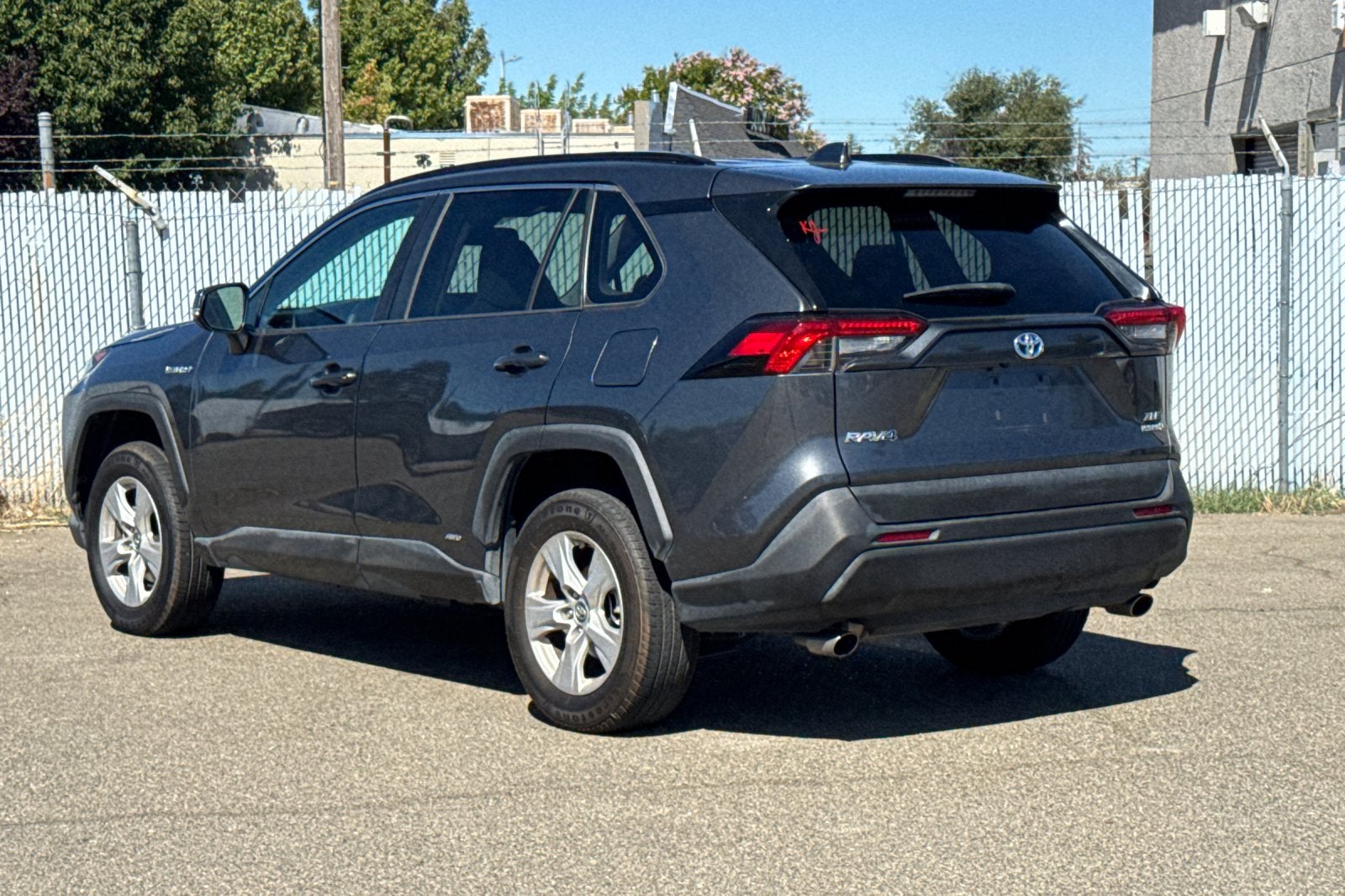 2021 Toyota RAV4 Hybrid XLE