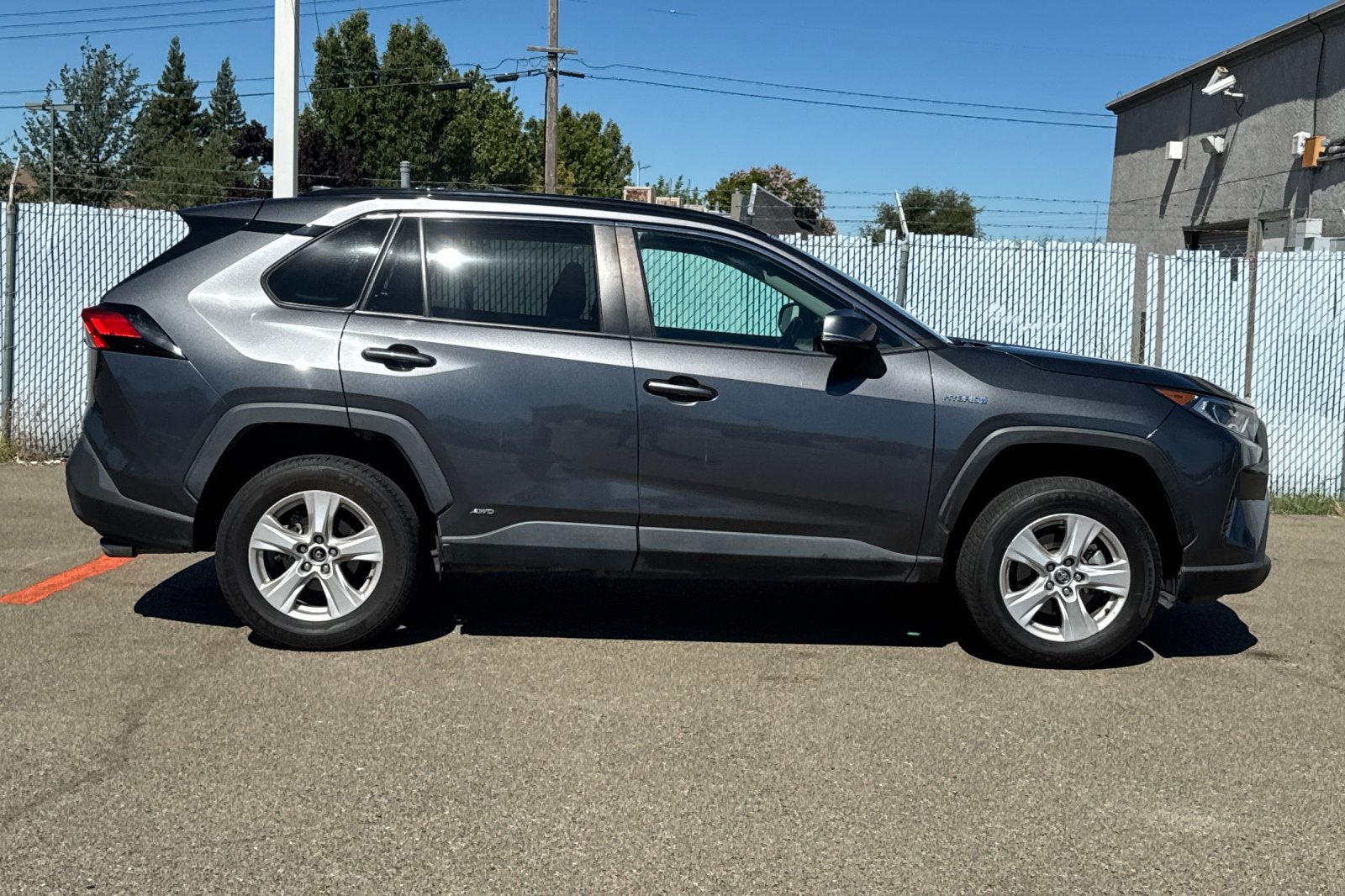 2021 Toyota RAV4 Hybrid XLE