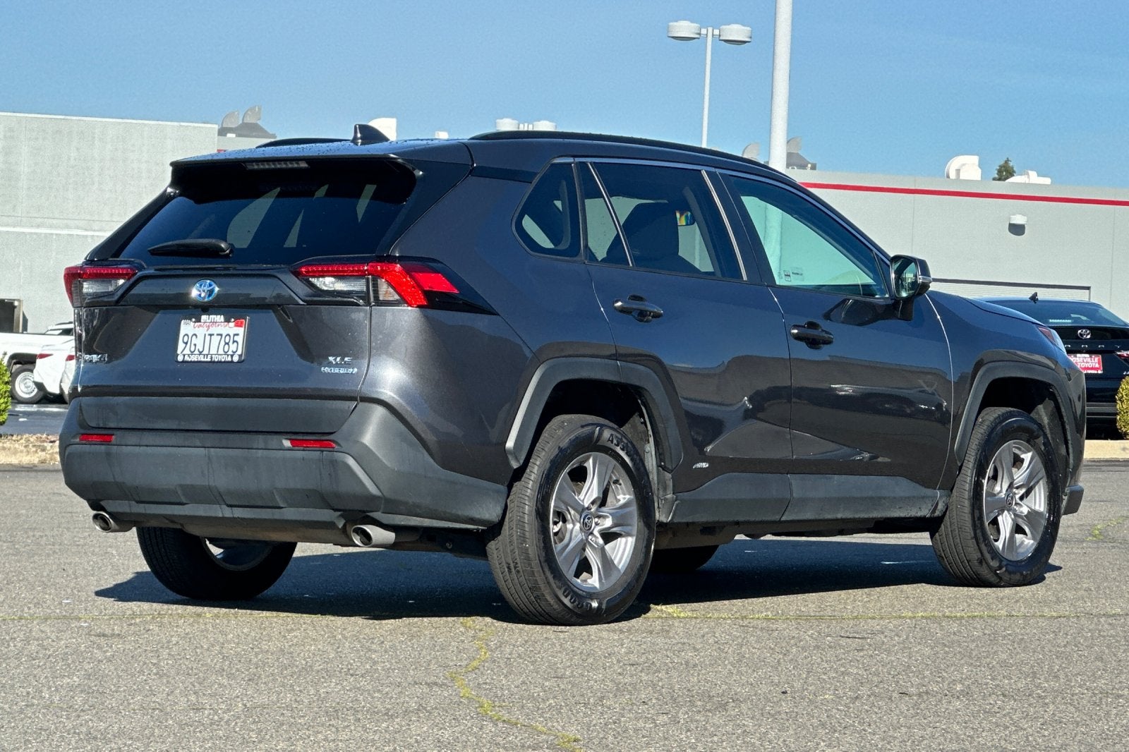 2023 Toyota RAV4 Hybrid XLE