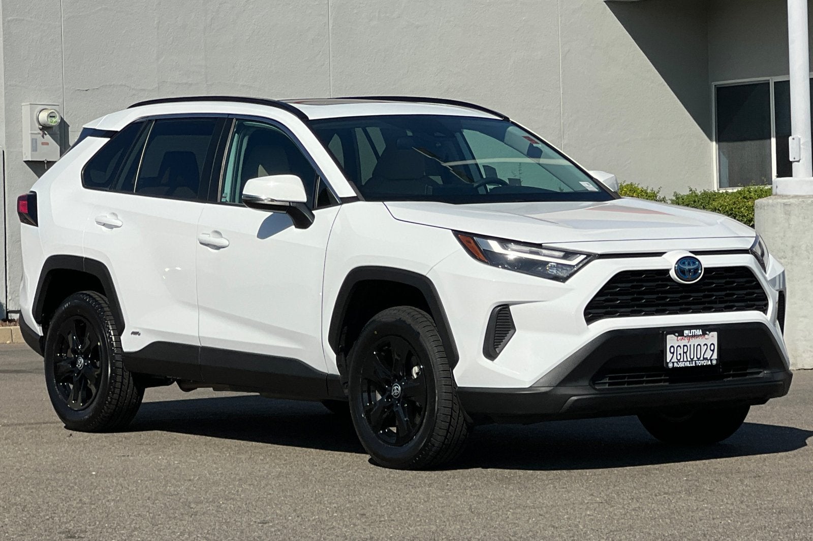 2023 Toyota RAV4 Hybrid XLE