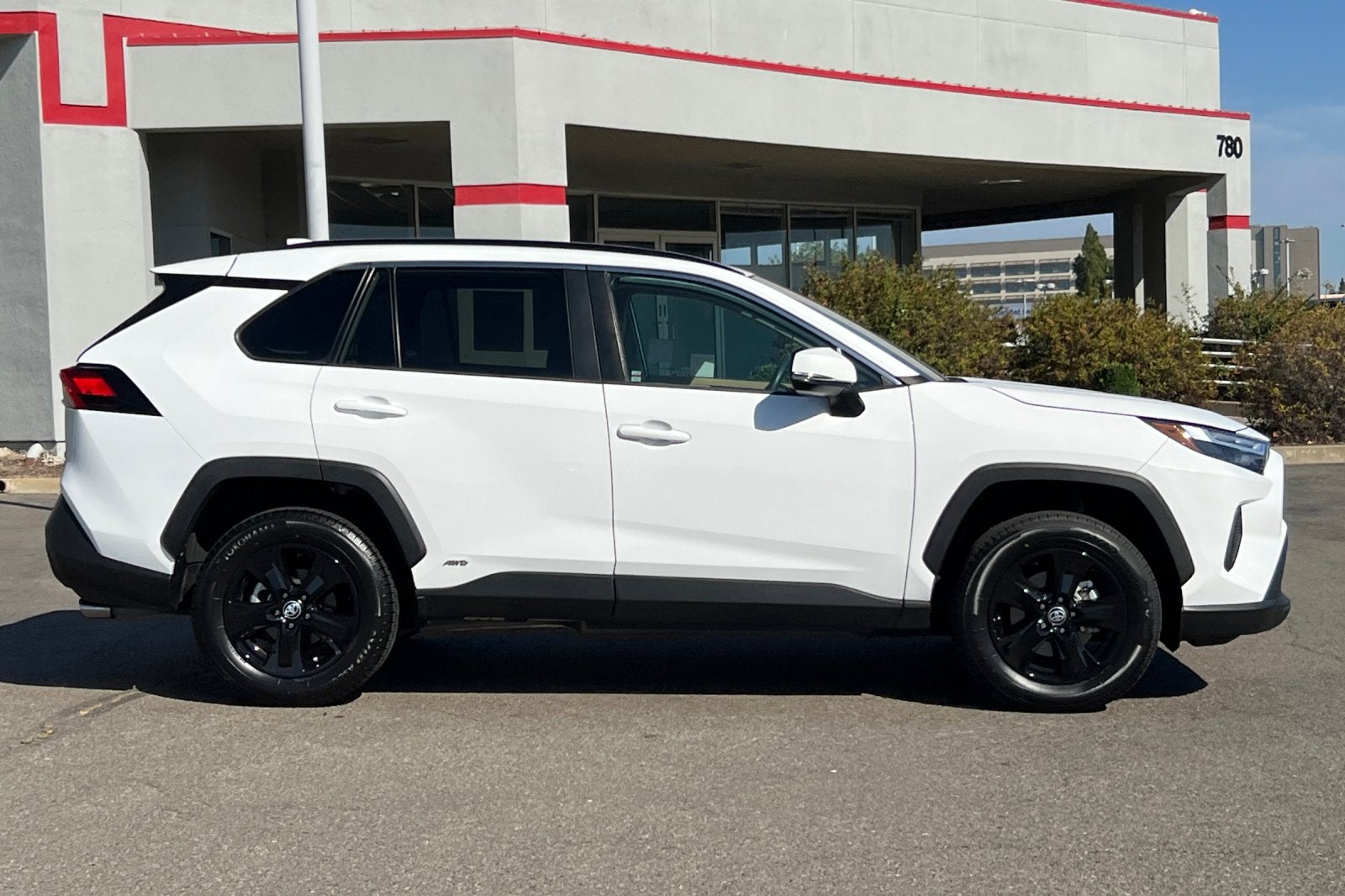 2023 Toyota RAV4 Hybrid XLE