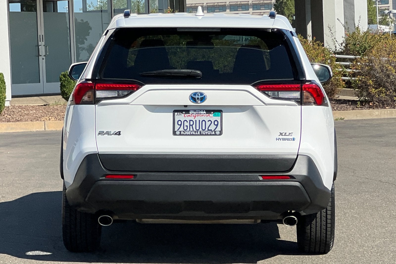 2023 Toyota RAV4 Hybrid XLE