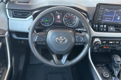 2022 Toyota RAV4 Hybrid XLE