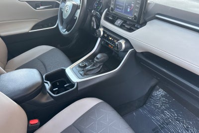 2022 Toyota RAV4 Hybrid XLE