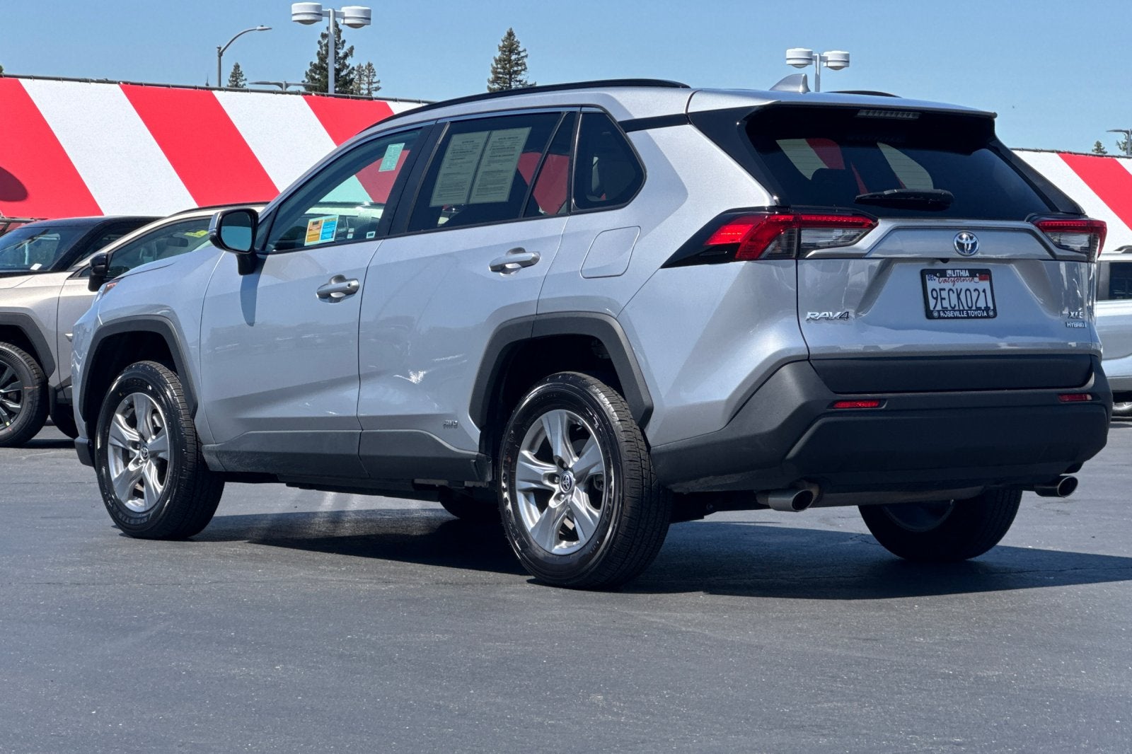 2022 Toyota RAV4 Hybrid XLE