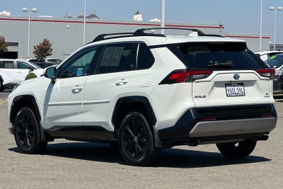 2022 Toyota RAV4 Hybrid SE