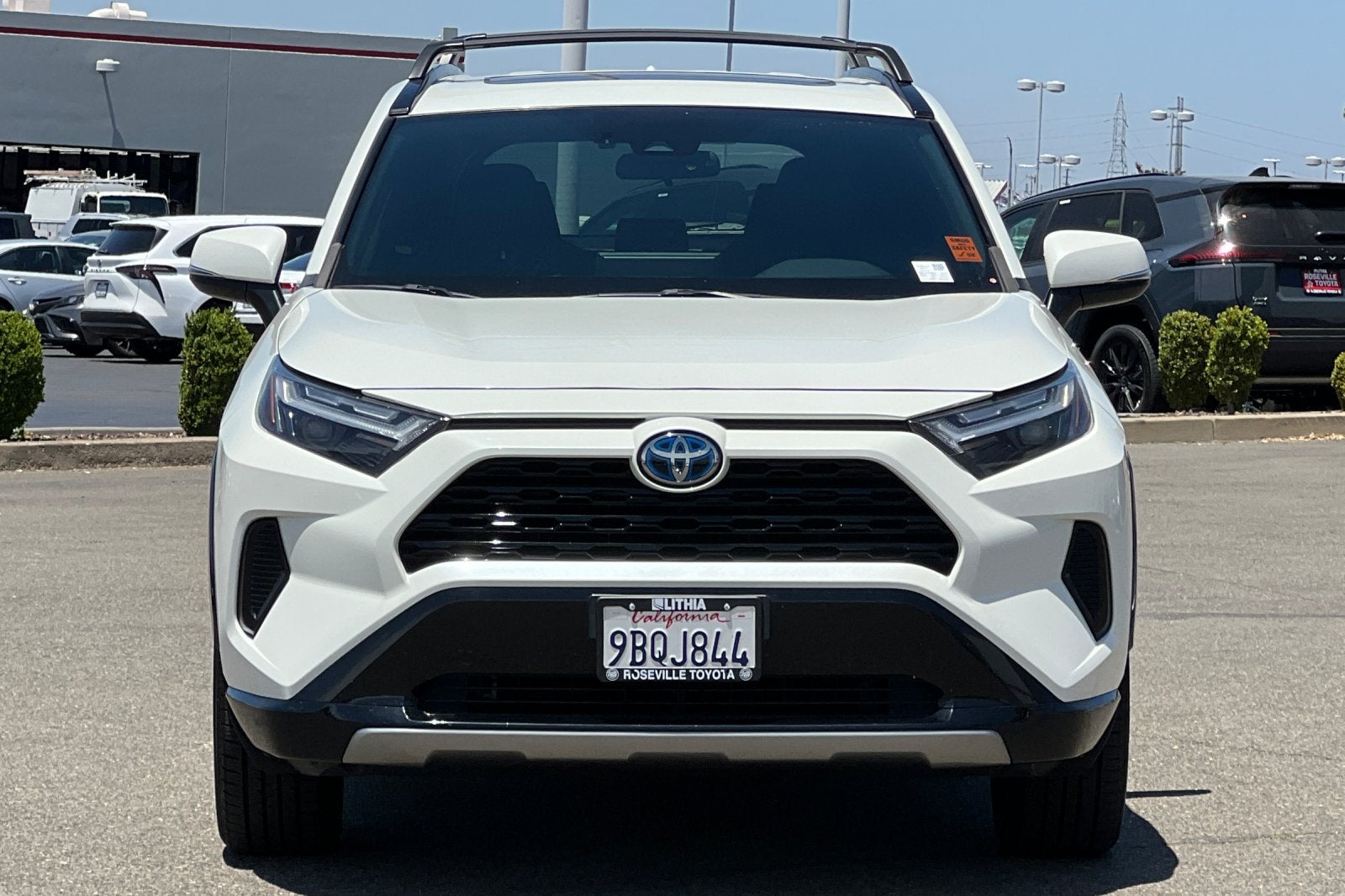 2022 Toyota RAV4 Hybrid SE