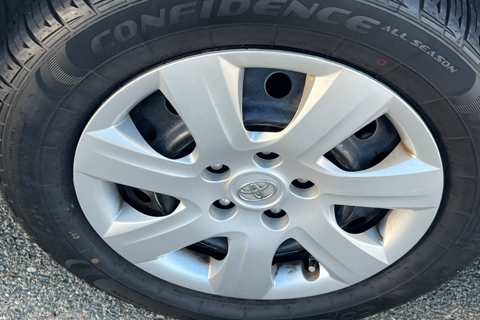 2011 Toyota Camry LE