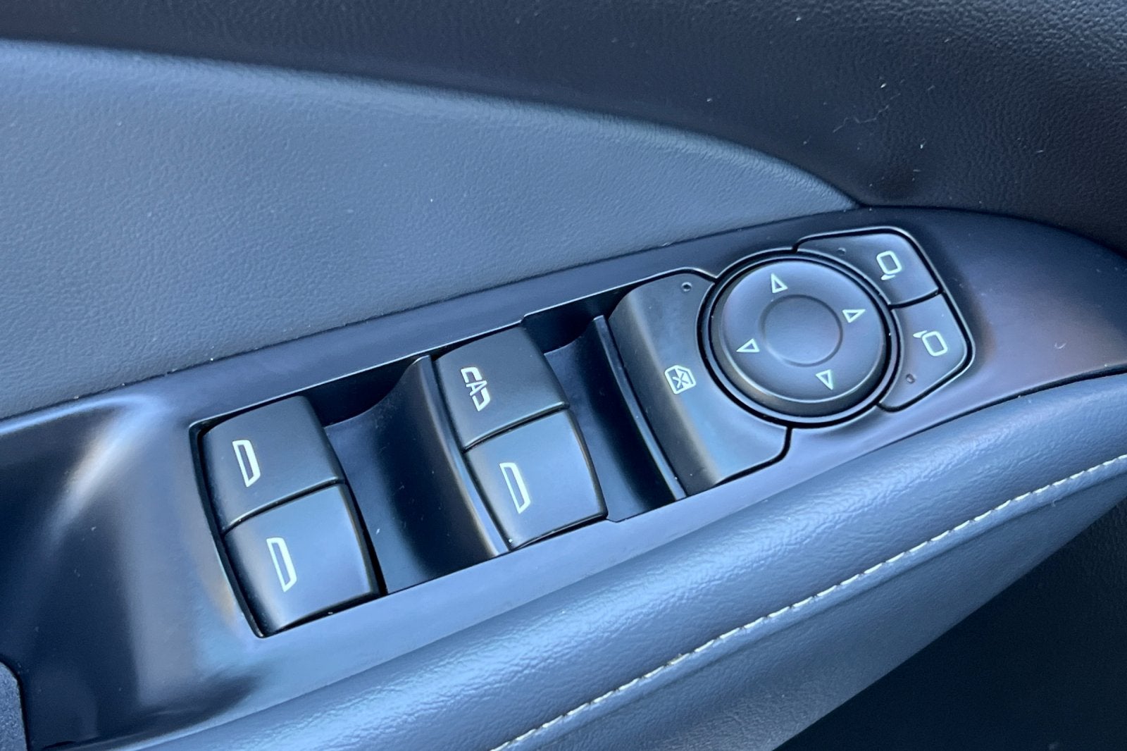 2022 Buick Enclave Essence