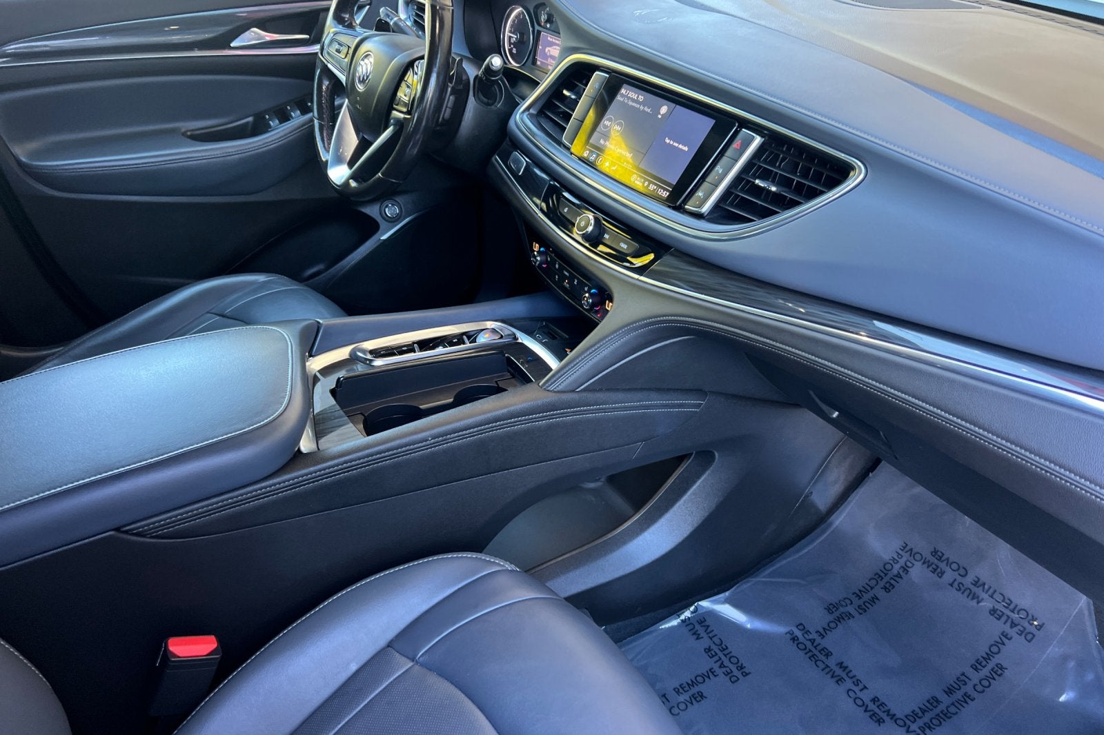 2022 Buick Enclave Essence