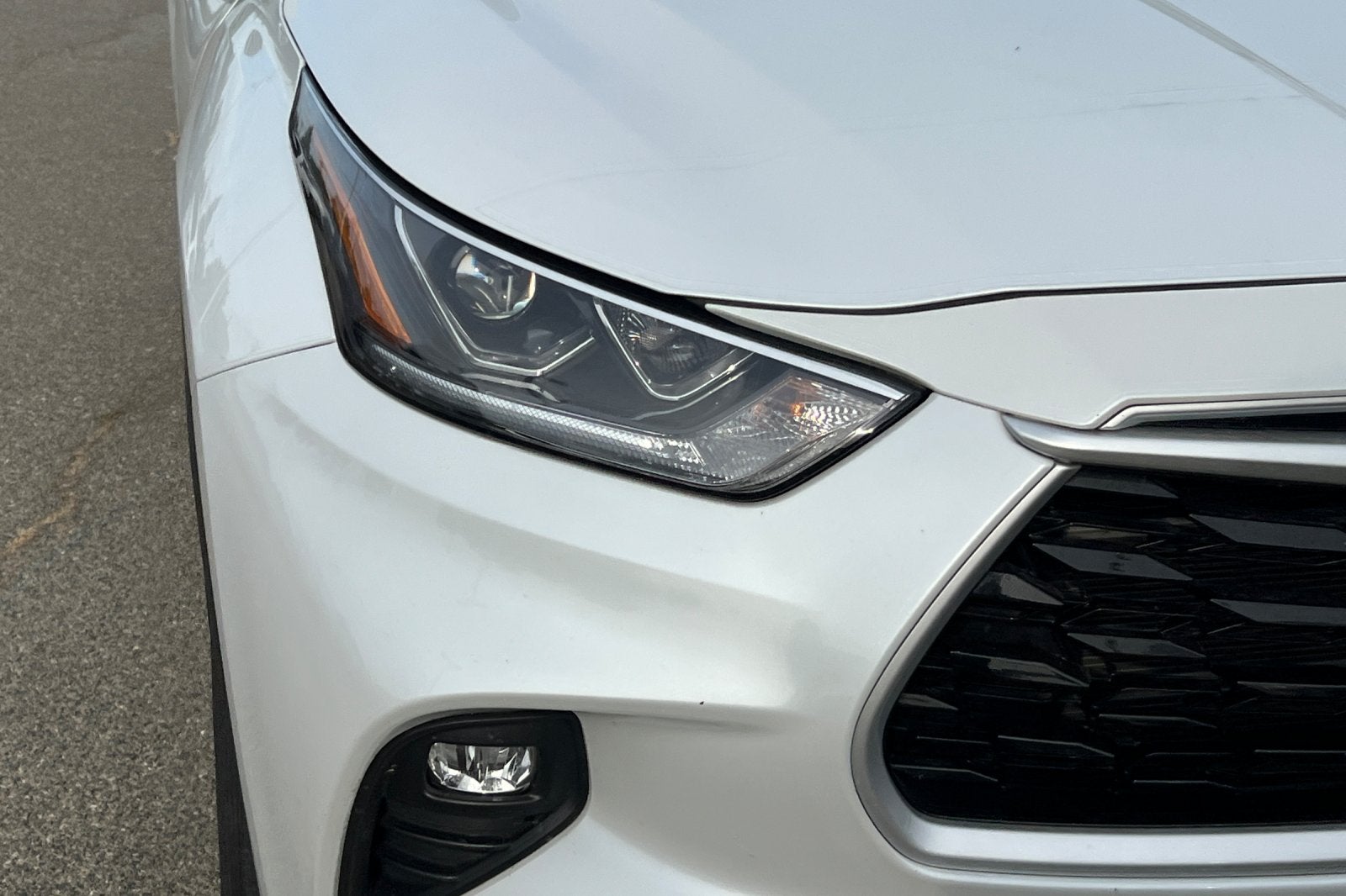 2022 Toyota Highlander Hybrid Bronze Edition