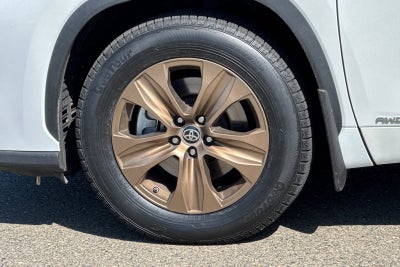2022 Toyota Highlander Hybrid Bronze Edition