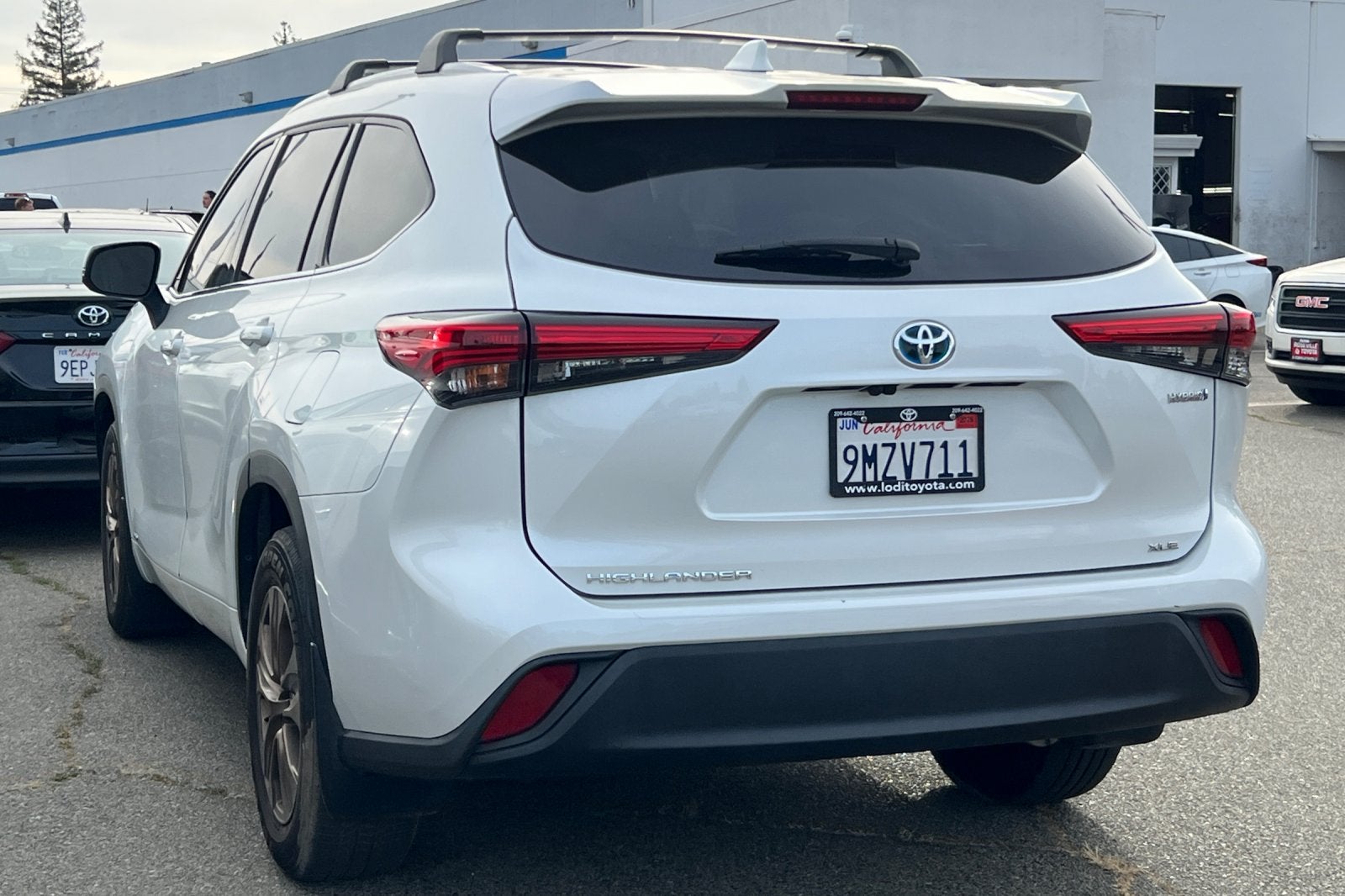 2022 Toyota Highlander Hybrid Bronze Edition
