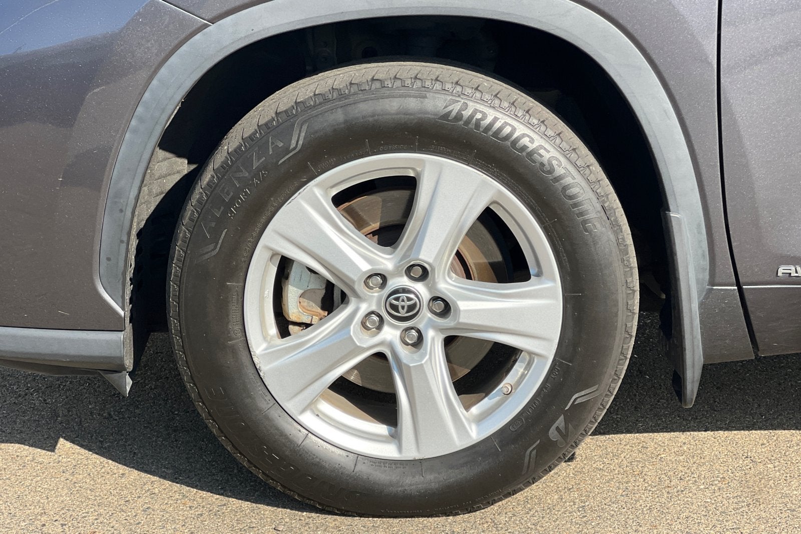 2022 Toyota Highlander Hybrid LE