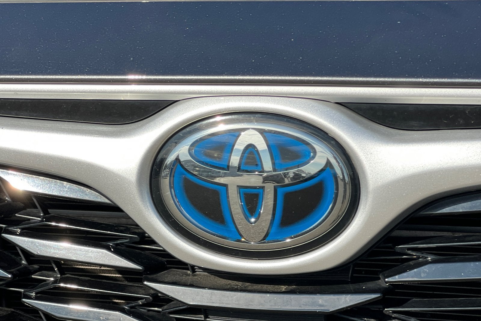 2022 Toyota Highlander Hybrid LE