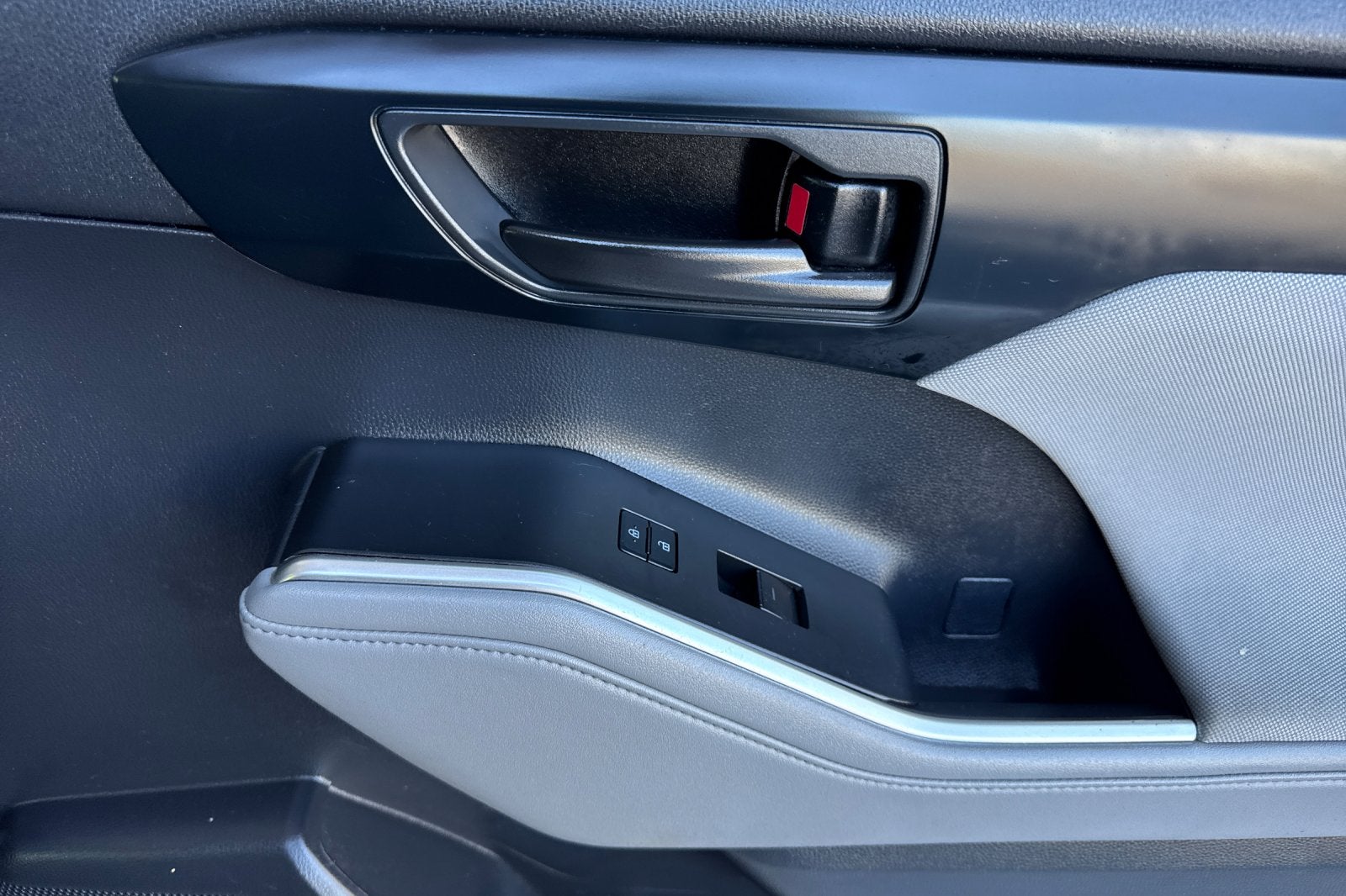 2023 Toyota Highlander Hybrid LE