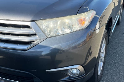 2013 Toyota Highlander SE