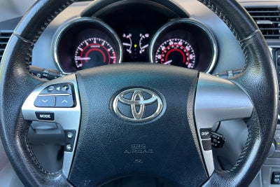 2013 Toyota Highlander SE