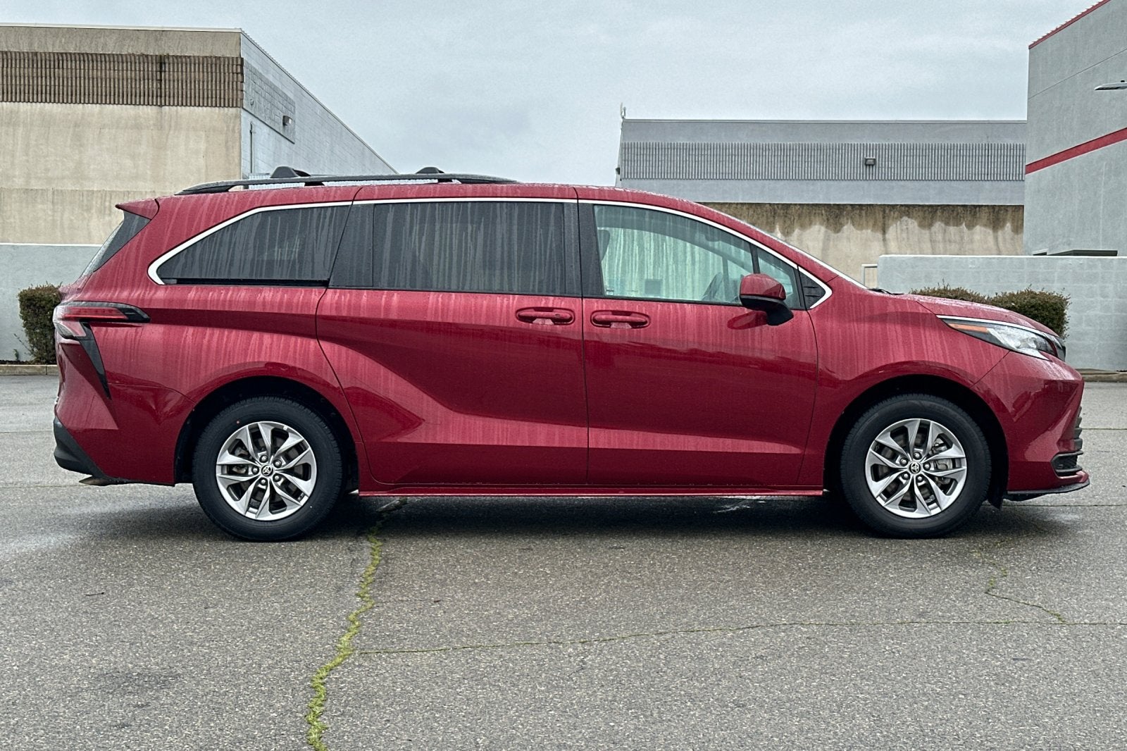 2022 Toyota Sienna LE