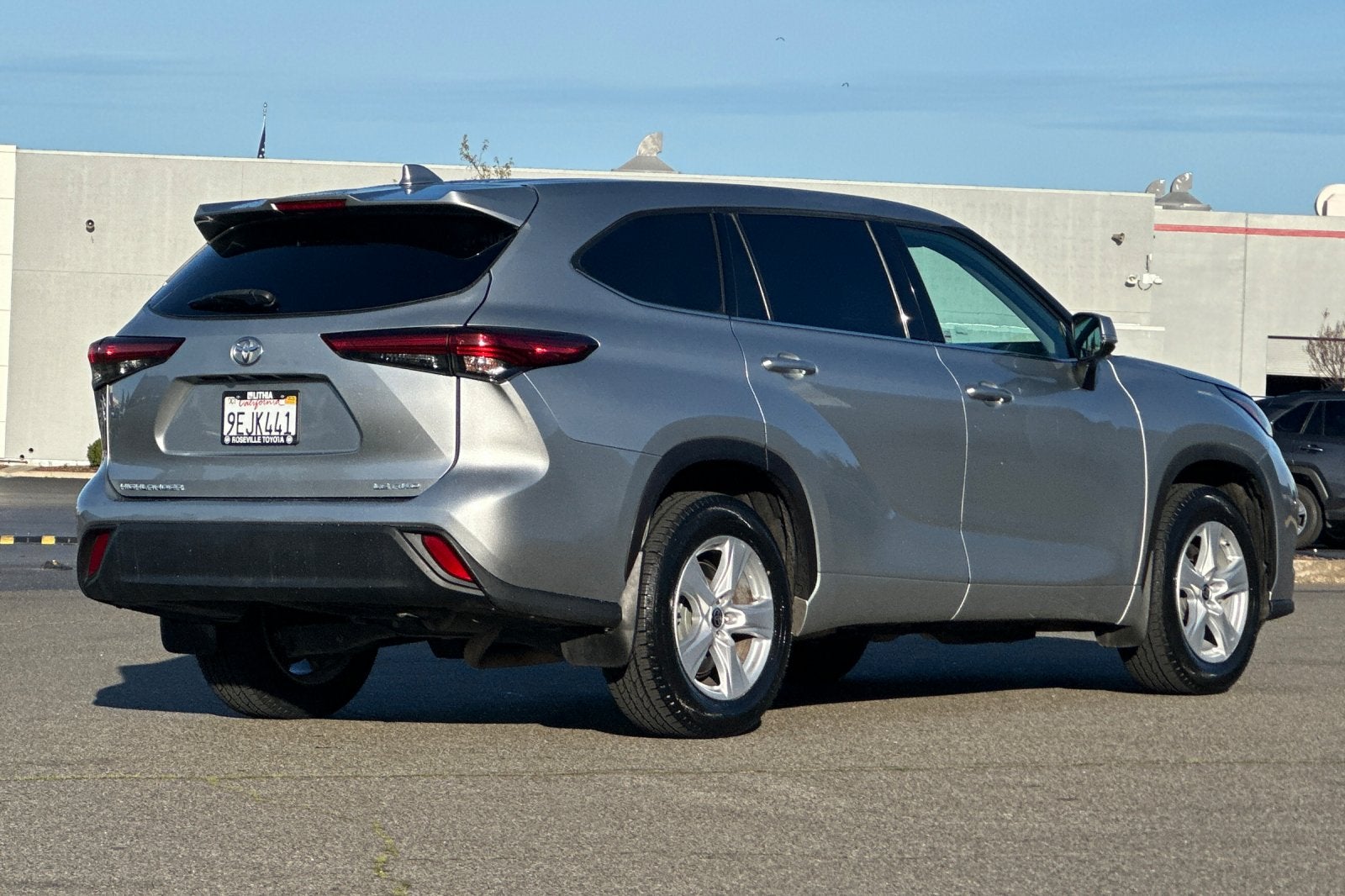 2021 Toyota Highlander LE
