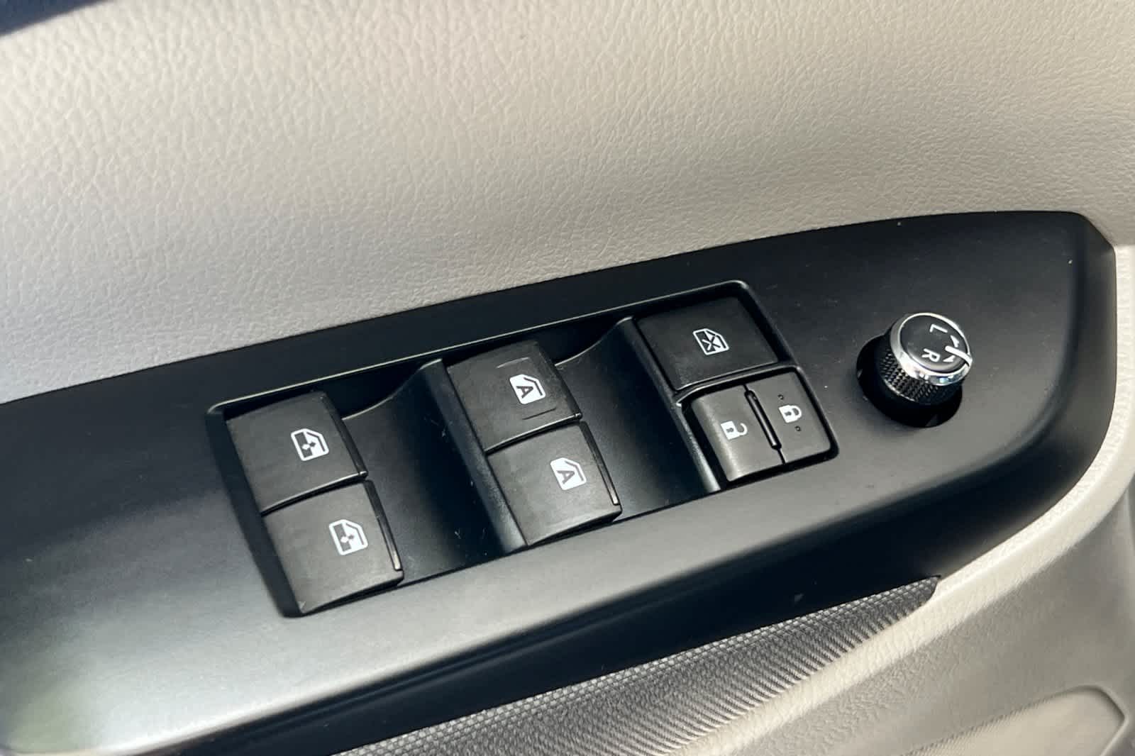 2017 Toyota Highlander LE