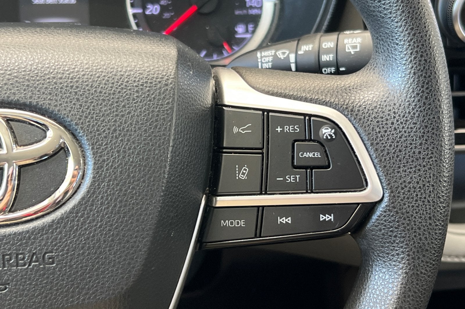 2022 Toyota Highlander L
