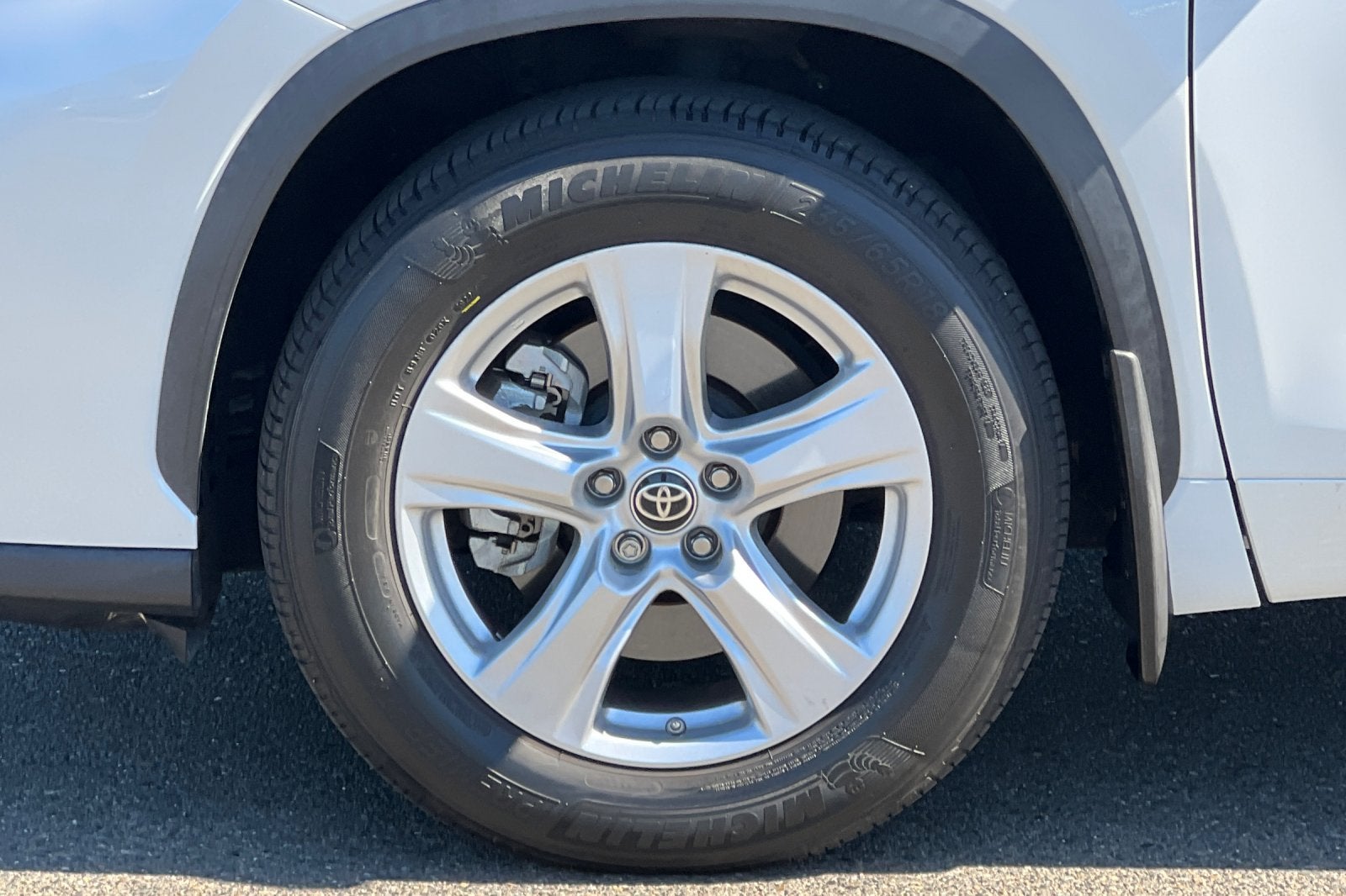 2022 Toyota Highlander L