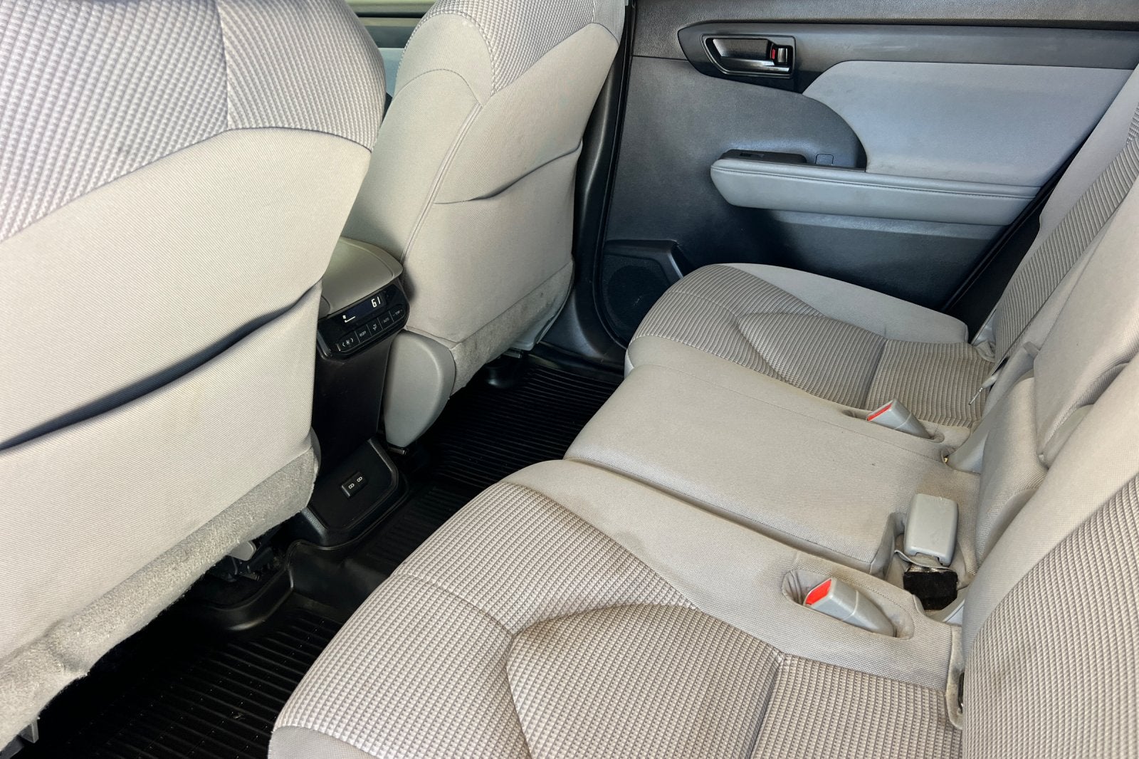 2022 Toyota Highlander L