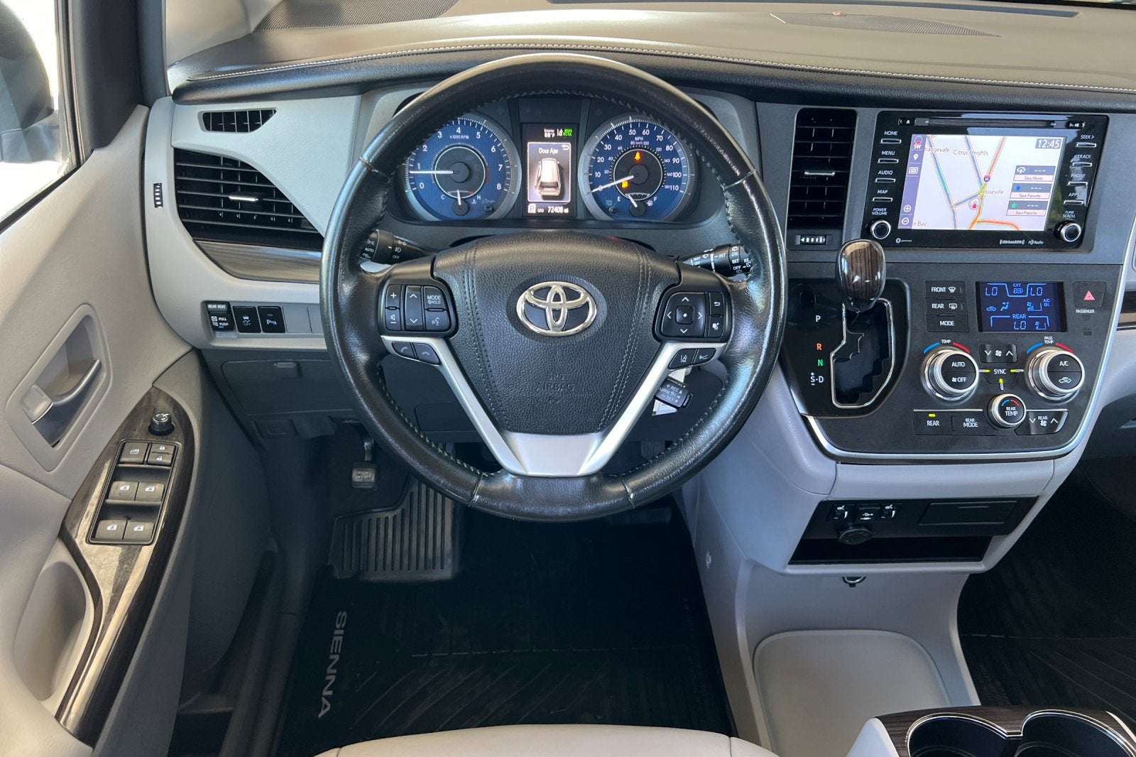 2018 Toyota Sienna XLE
