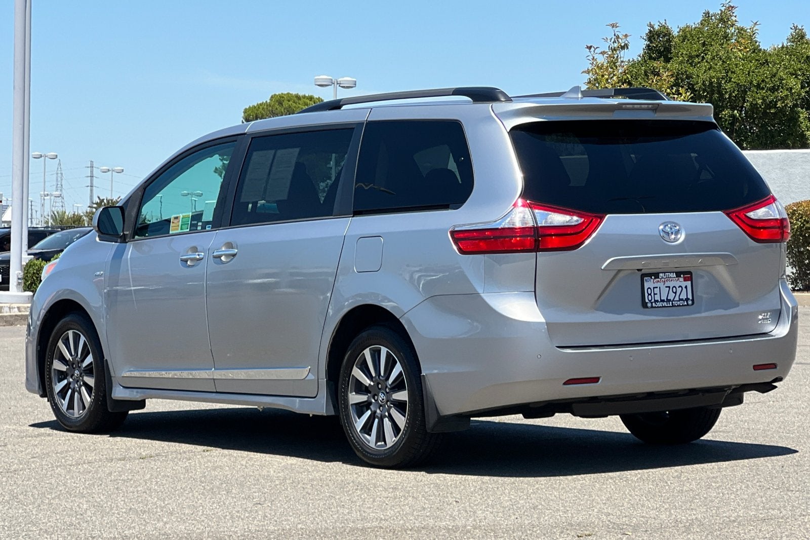 2018 Toyota Sienna XLE