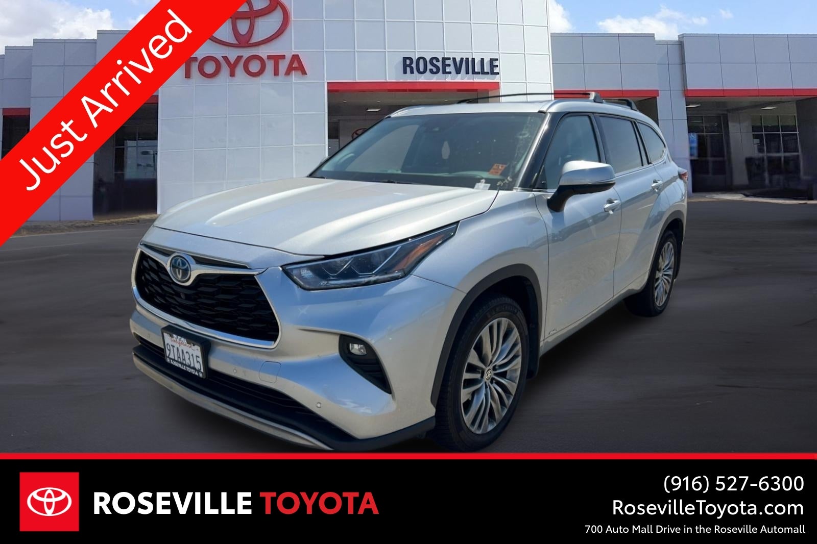 2022 Toyota Highlander Hybrid Platinum