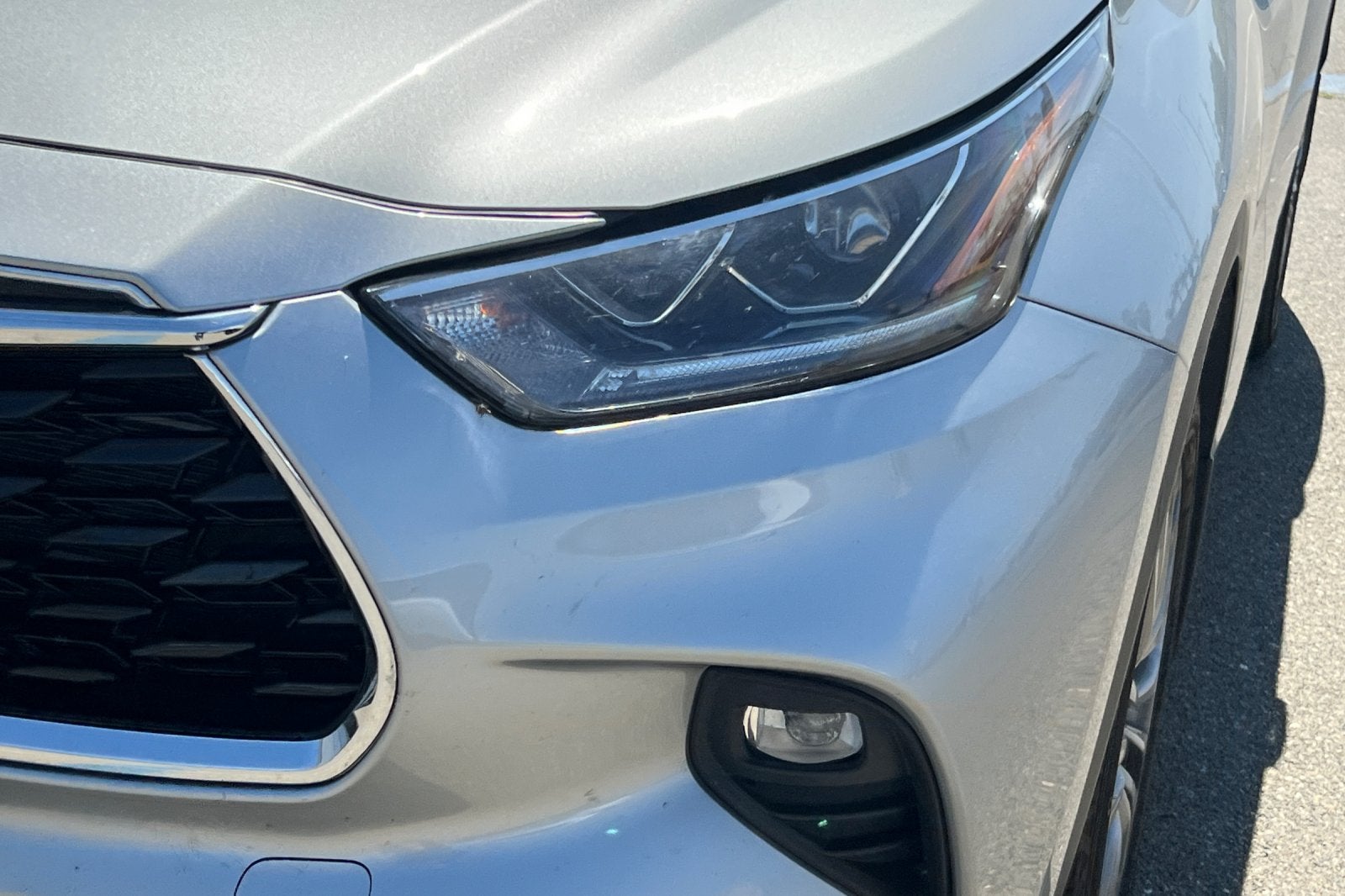 2022 Toyota Highlander Hybrid Platinum