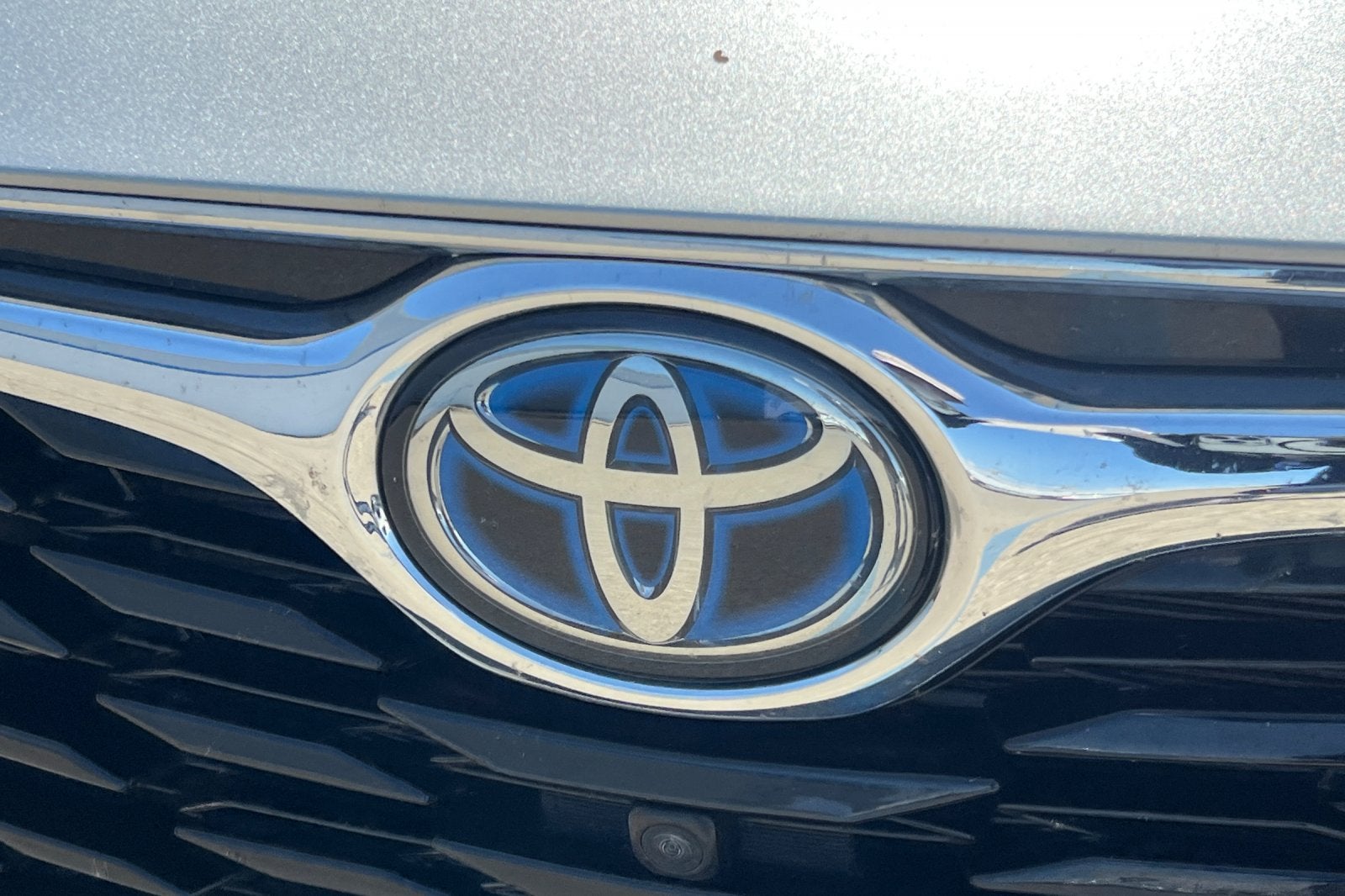 2022 Toyota Highlander Hybrid Platinum