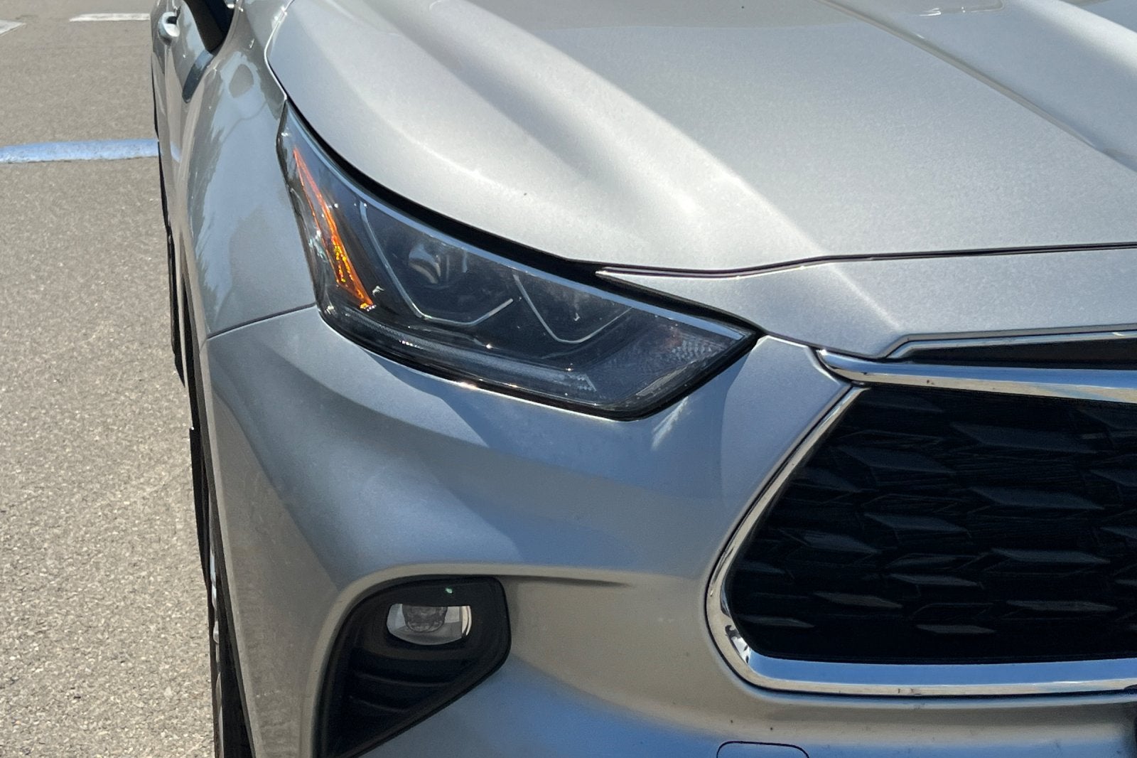 2022 Toyota Highlander Hybrid Platinum